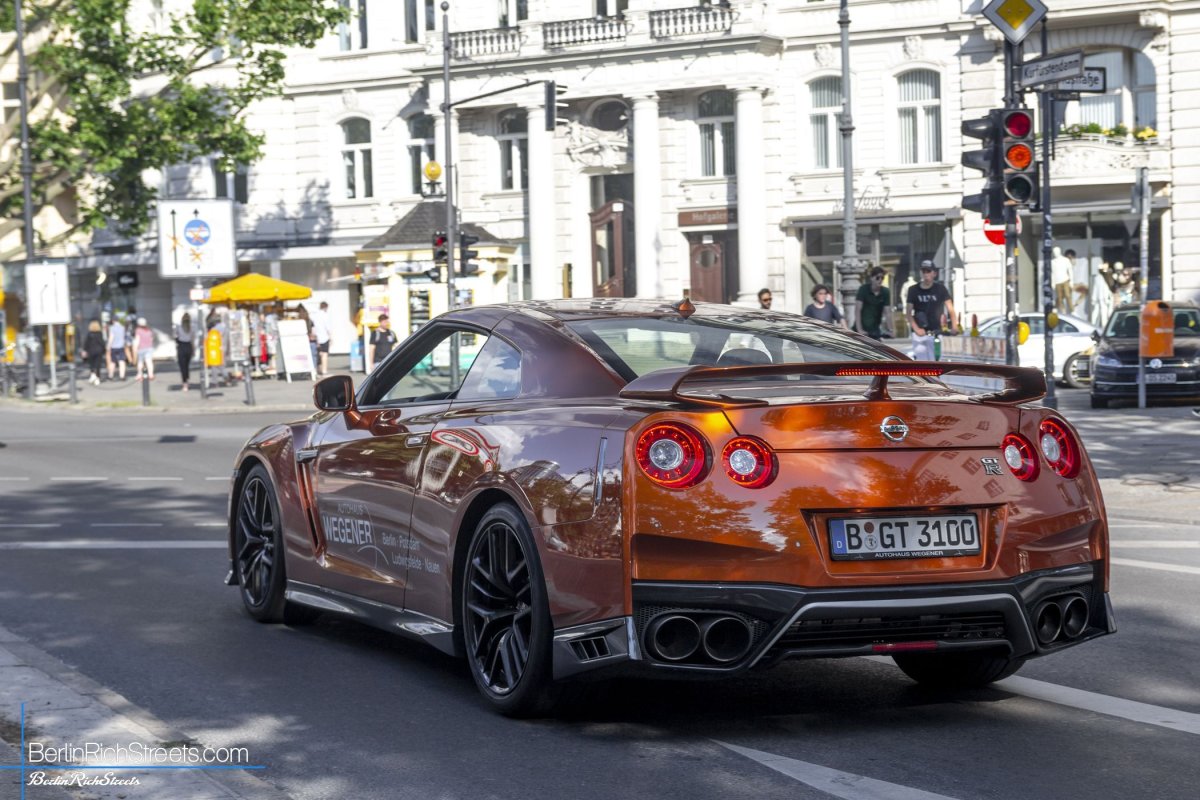 Nissan GT-R R35 (2017) spotted in Berlin — BerlinRichStreets